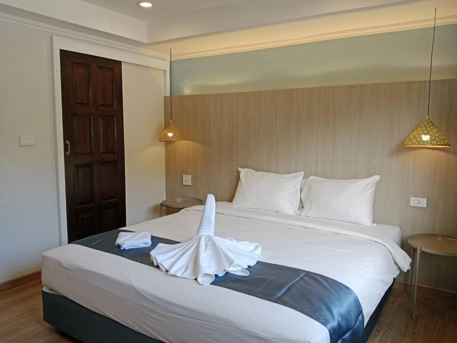 Eastique Hotel Koh Chang Trat Kültér fotó