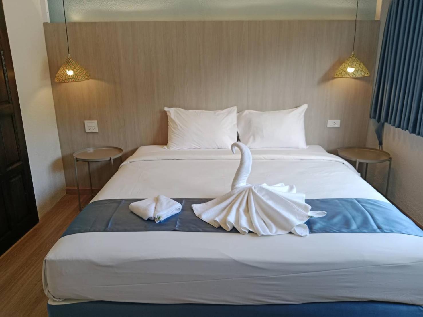 Eastique Hotel Koh Chang Trat Kültér fotó