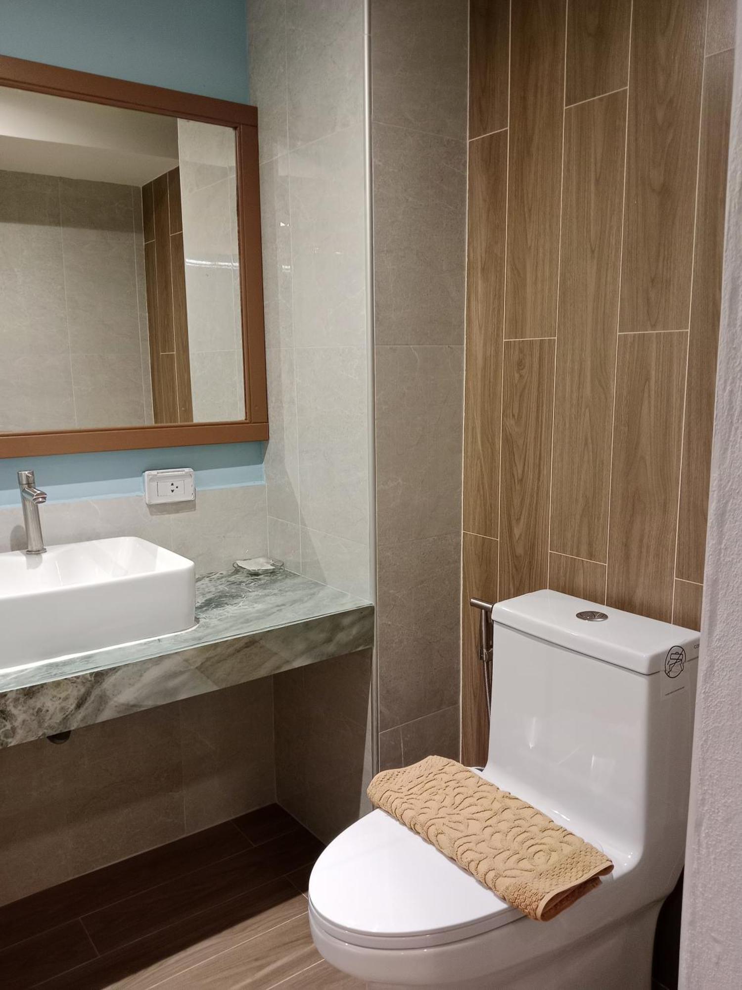 Eastique Hotel Koh Chang Trat Kültér fotó